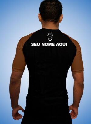 RASH GUARD MANGA FAIXA MARROM